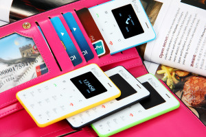 iNew Mini 1 – das China-Handy im Kartenformat für unter 15€
